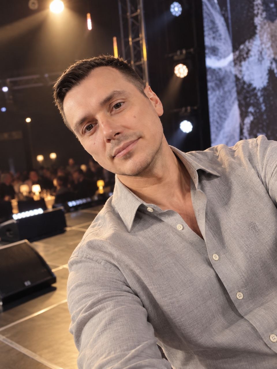 Главацкий Александр — ведущий мероприятий на сцене